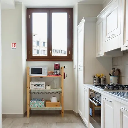 Laterani 3 Bedrooms With Parking Apartment Rome