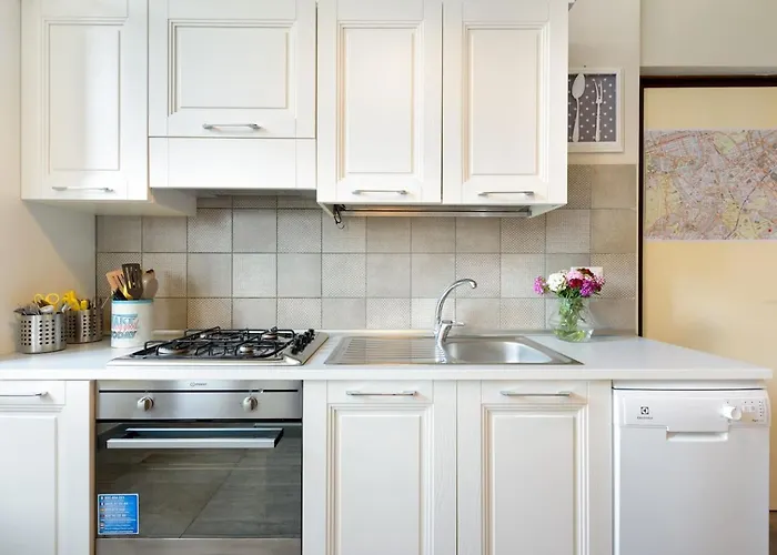 Laterani 3 Bedrooms With Parking *